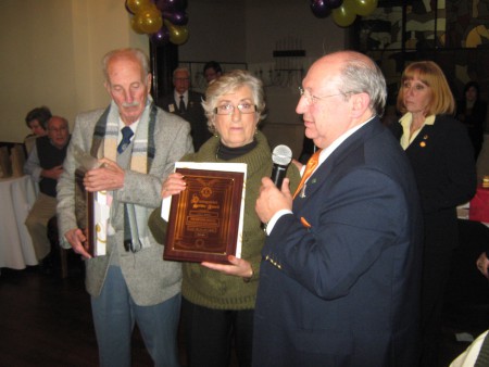 El  21-7-2013 concurrimos y festejamos nuestra Plenaria DE ORO ORO se le hizo entrega a dos compañeros de un reconocimiento por su larga trayectoria 