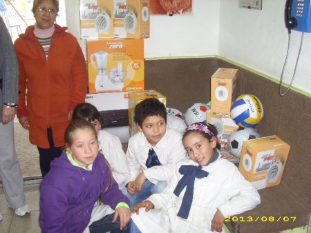 Obra realizada con los 5 Club de la zona H 