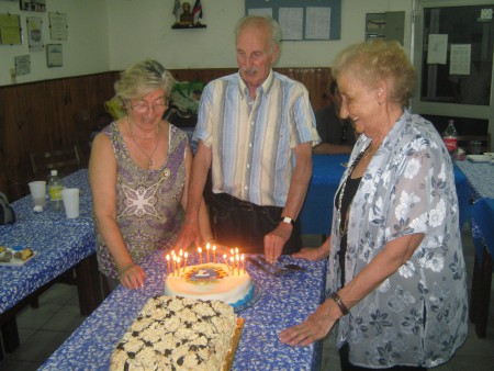 Despedimos el año con muchas alegría y festejando los cumpleaños y tres en especial cumplieron 15 años de Leonismo tres compañeros 