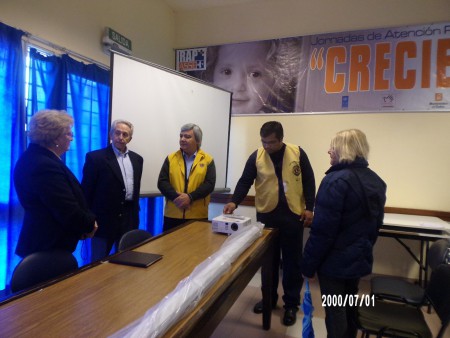 Obra en común realizada por los clubes de zona 7 , con autoridades presentes 